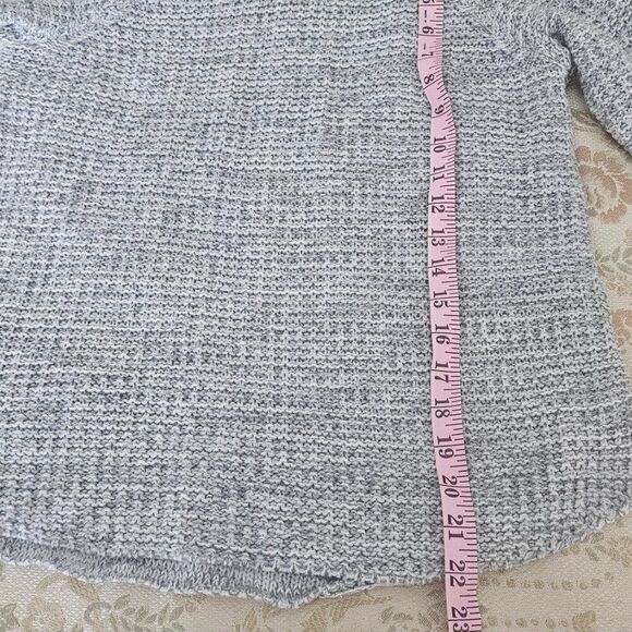 It's Our Time Gray Ribbed Turtleneck Sweater – Size XS – Soft Knit - Picture 3 of 7